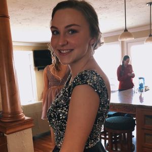 Meet your Posher, Ella